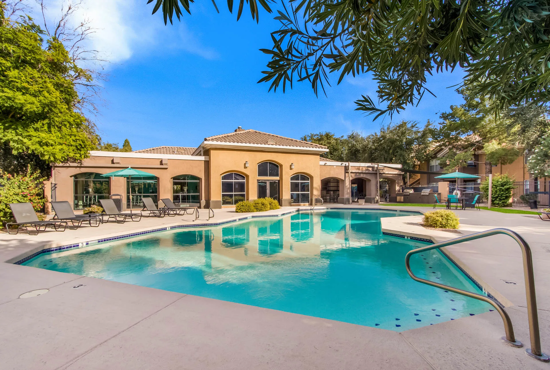 Arcadia Cove Pool Picture